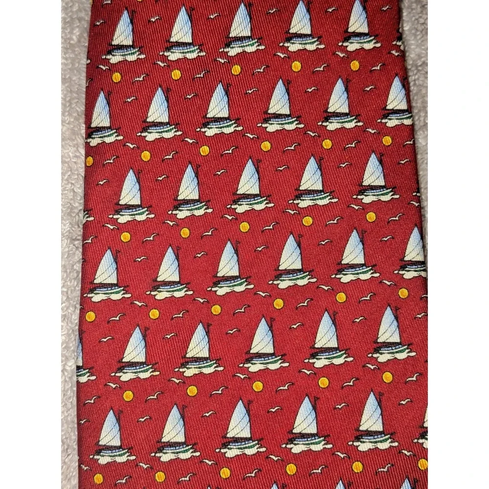 Vineyard Vines Red Sailboat Nautical Print‎ Silk Necktie Men's Accessory